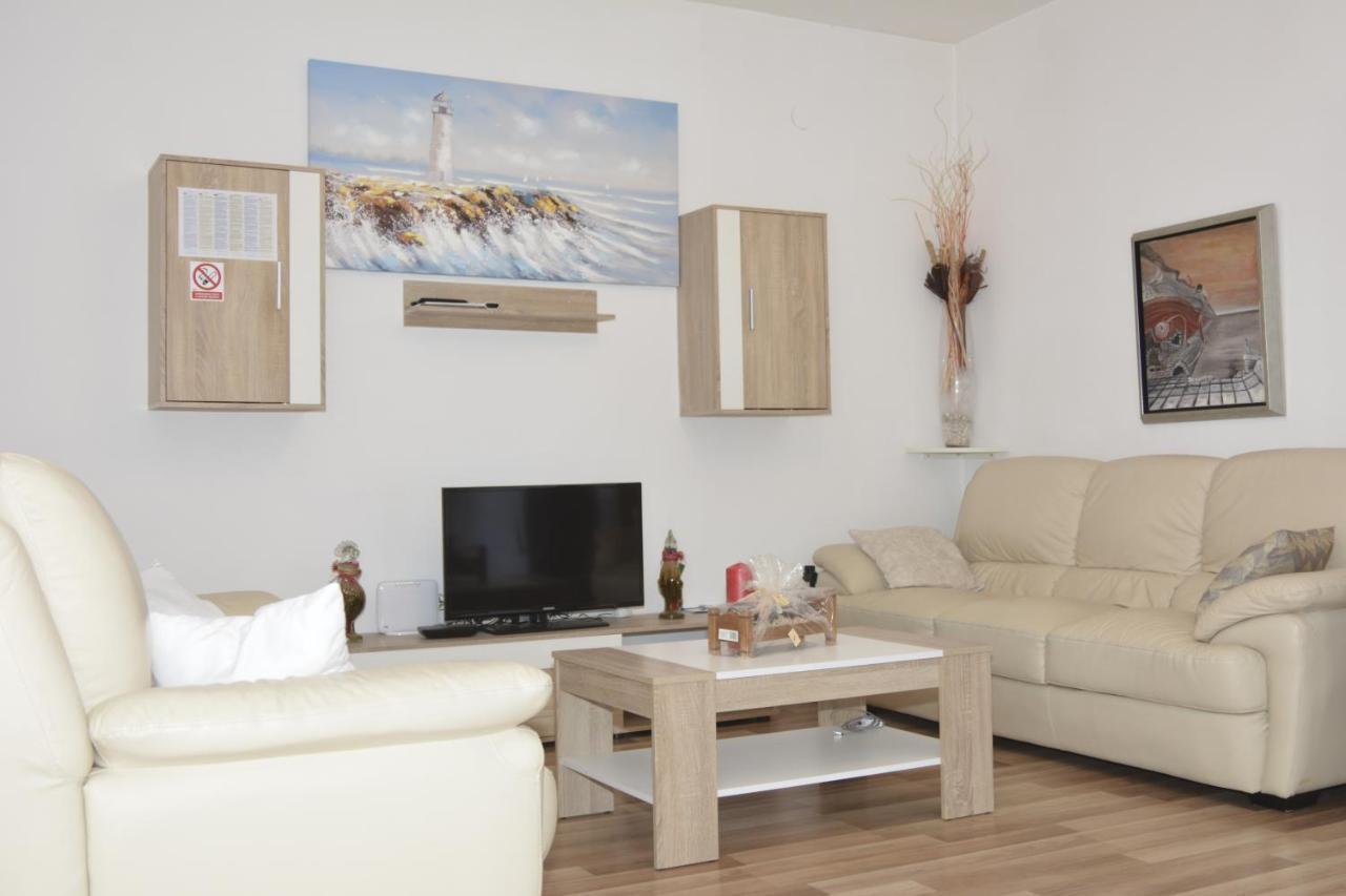 Apartment Lana เซนญ์ ภายนอก รูปภาพ